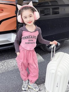 女童秋装套装韩版2023新款中小童洋派时髦春秋卫裤儿童衣服两件套