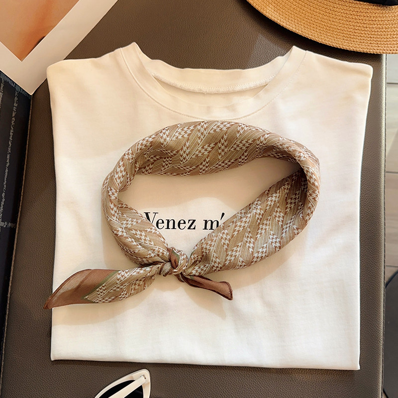 知性卡其色棉麻丝巾通勤百搭小方巾女秋薄款搭配衬衫领巾护颈围巾