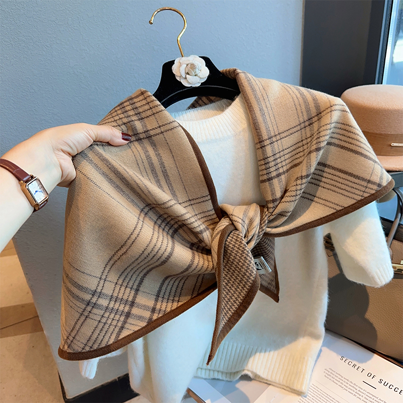 经典驼色三角领巾披肩冬季围巾女