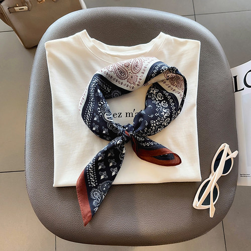 复古腰果花时尚70方巾四宫格丝巾