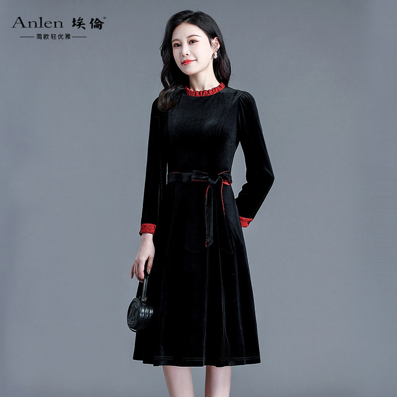 埃伦中年金丝绒连衣裙收腰显瘦