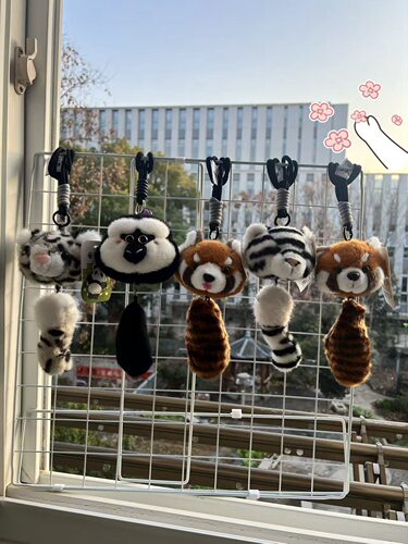 红山爆款布卡祺小熊猫拉尾巴可爱书包挂件公仔毛绒玩具钥匙扣挂饰