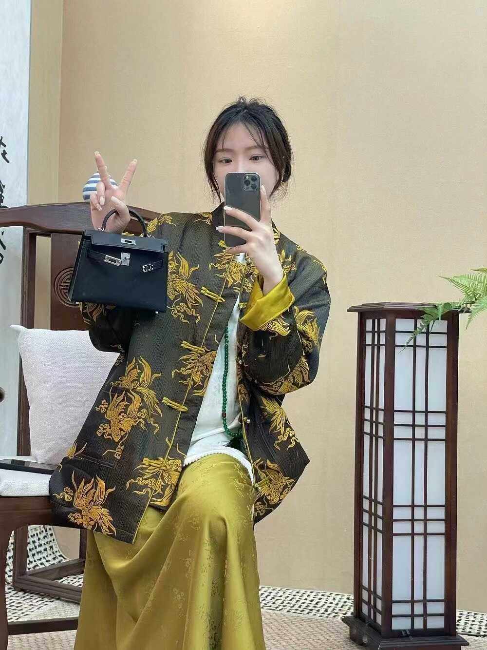 18400复古高级感国风桑蚕丝缎面提花外套女长袖新中式盘扣真丝上,女装/女士精品,短外套,淘宝优惠券,粉丝福利购,淘宝优惠卷