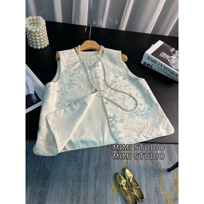 2026新中式刺绣马甲女夏季高级感缎面复古气质国风马夹无袖上衣潮