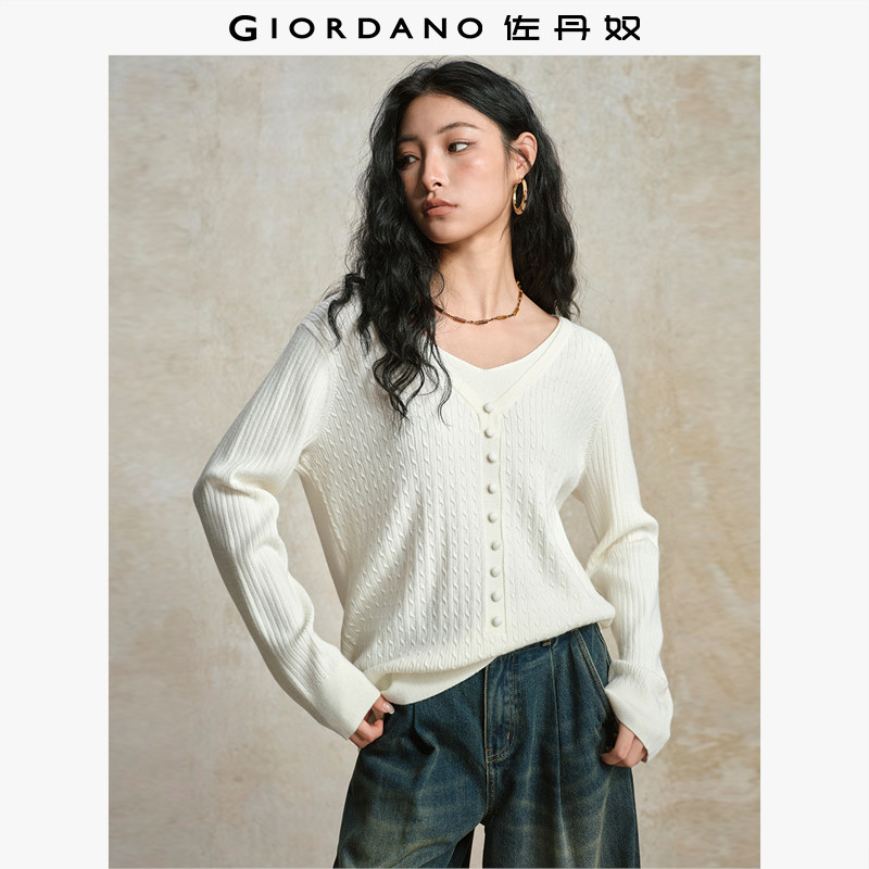 佐丹奴绞花纹毛衣女装春季新款V领纽扣装饰假两件针织衫13355777
