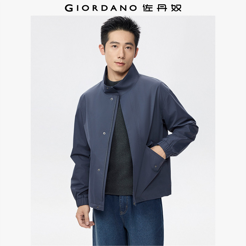 Giordano户外打褶袖肘风衣立领
