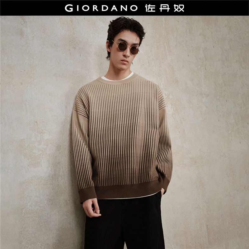 佐丹奴套头圆领渐变条纹针织衫