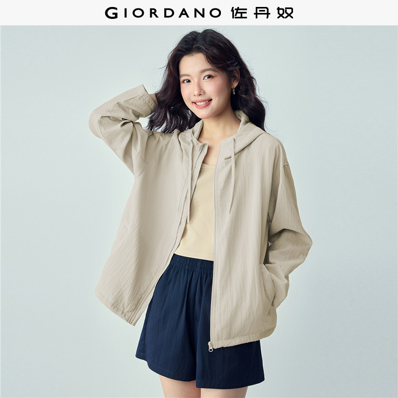 佐丹奴运动夹克女2026年春季肌理感抽绳连帽宽松风衣外套13376162