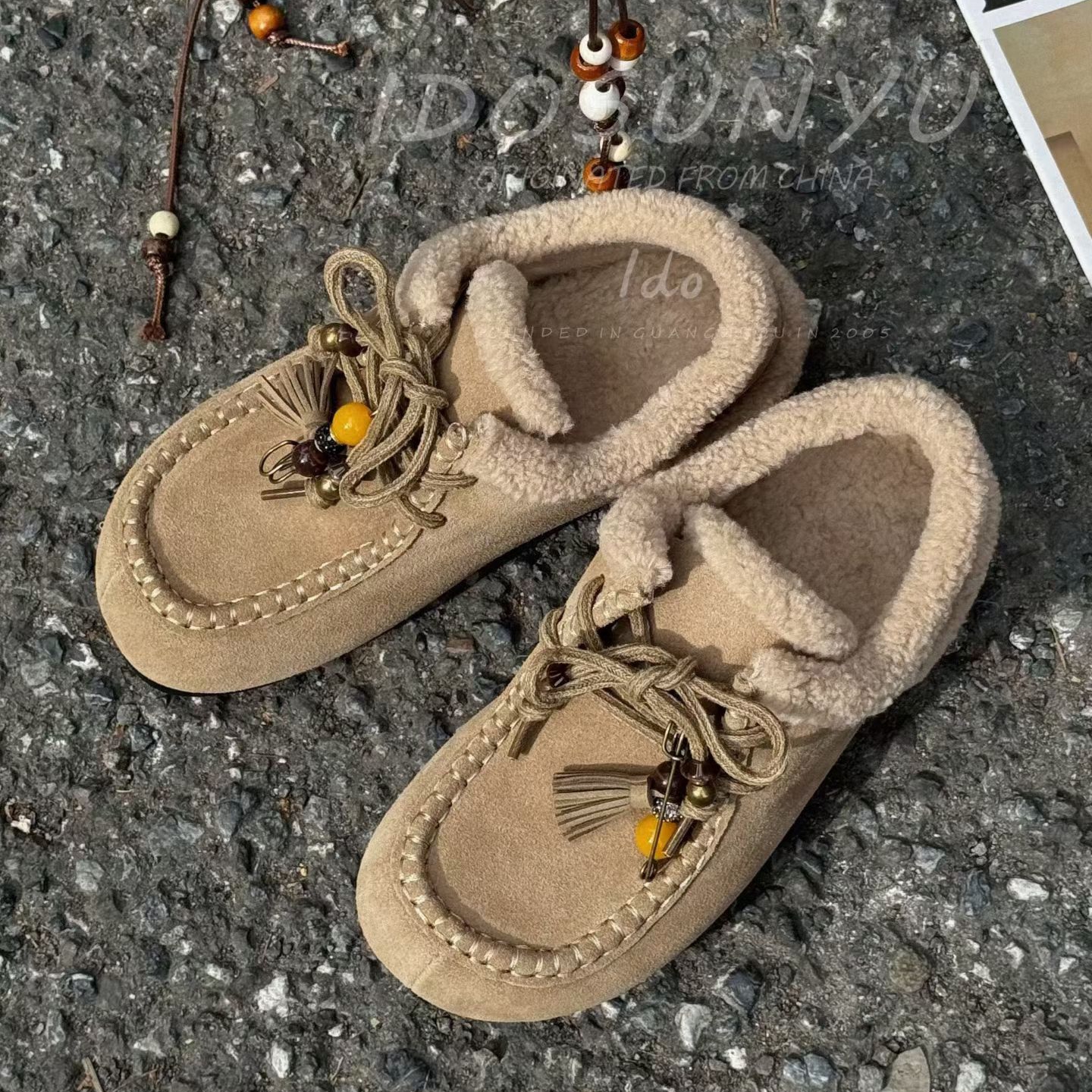 牛猄拼色羊毛圆头流苏系带乐福鞋