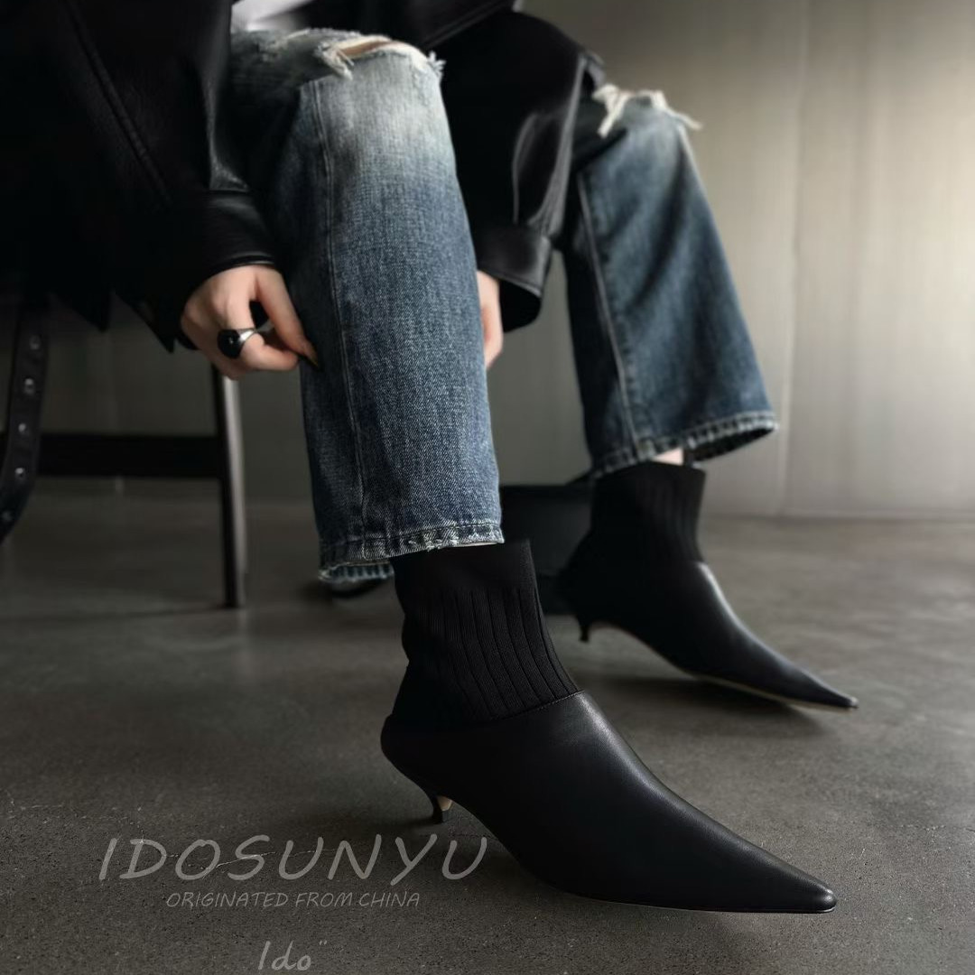 IDO/TT欧货女鞋2025秋冬新款牛皮拼接毛线筒尖头套筒中跟时装袜靴