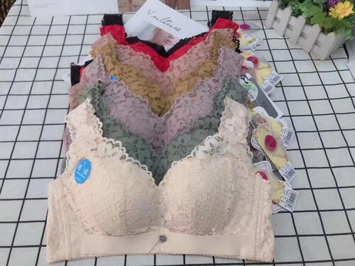 两件包邮蕾丝无钢圈内衣小胸聚拢收副乳透气胸罩无磁内衣舒适柔软