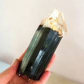 天然黑碧玺原矿石摆件原石电气石原矿教学标本宝石裸石净化防辐射