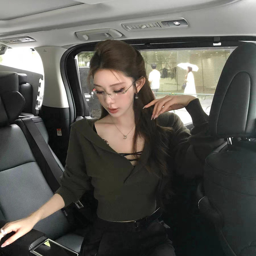 31-7155韩系绿色连帽v领针织衫女秋宽松显瘦收腰短款休闲长袖上衣