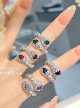 时尚气质拟真蓝宝石灵蛇戒指新中式本命年爱心双生蛇头蓝尖晶女戒