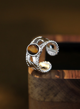 美拉德风椭圆形虎眼石戒指女简约小众设计高级感琥珀色开口食指环