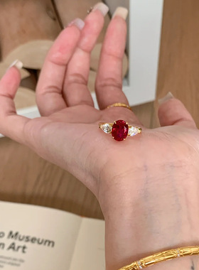 法式复古经典拟真红宝石鸽子蛋戒指新年中国红镀金钻戒婚戒女指环