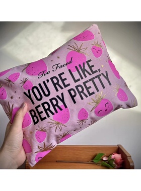 68包邮｜出口欧美小众外贸可爱草莓粉色烫金大容量金属爱心收纳包