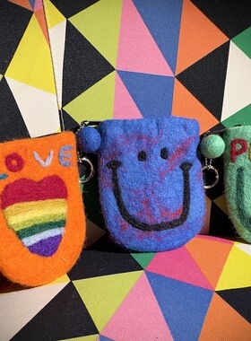 68包邮｜尼泊尔进口手工羊毛毡爱与和平保持微笑复古零钱包硬币包