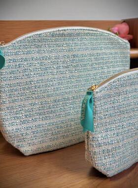 68包邮｜大牌高品紧密编织湖绿立体烫金字母丝带拉链化妆品收纳包