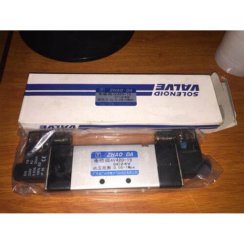 ZHAO DA 电磁阀 4V420-15 AC220V DC24V 现货实物看描述