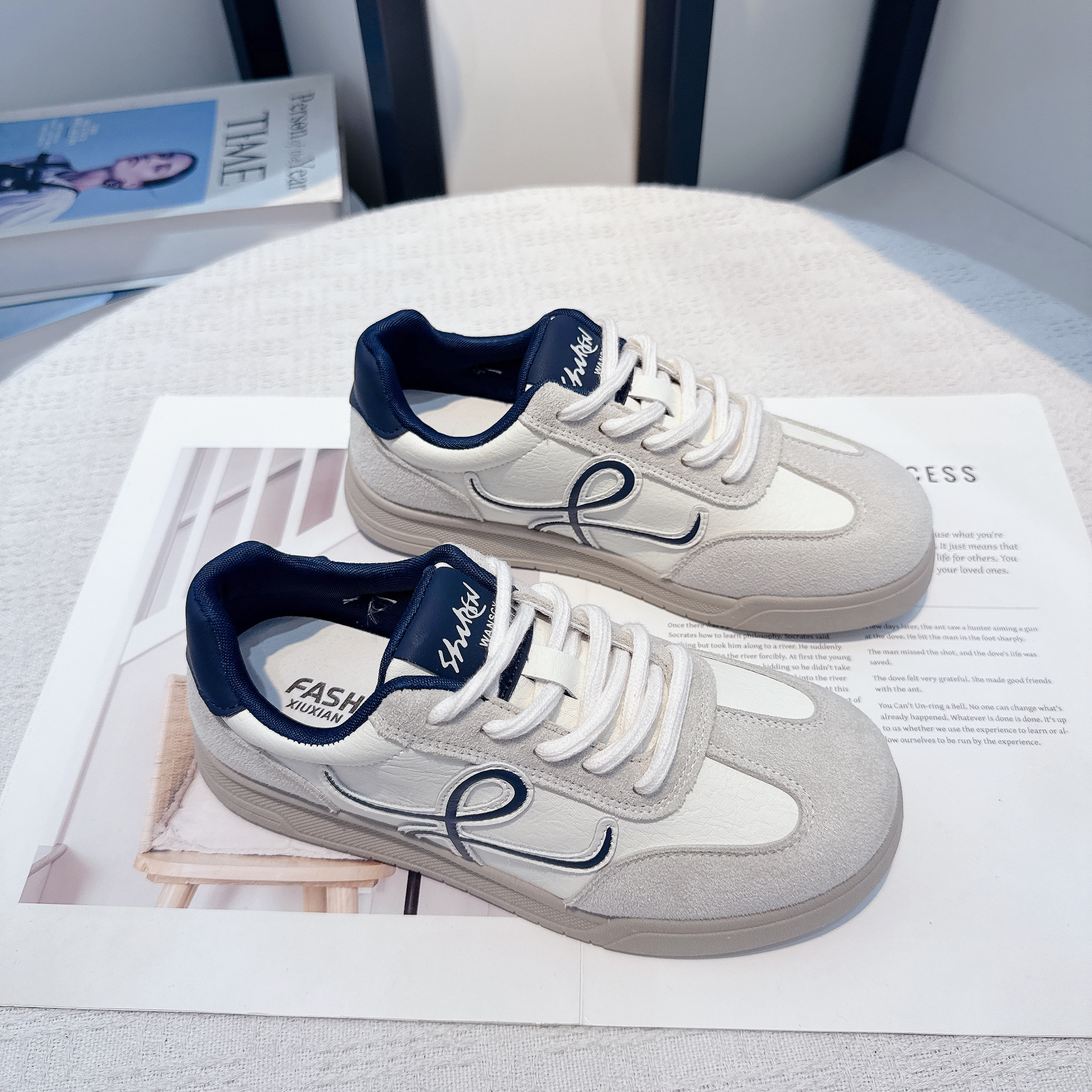 德训鞋女款2026年春季新款百搭平底学生小白鞋子复古休闲运动板鞋