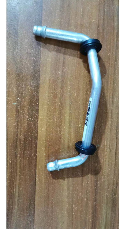 新君威迈锐宝1.6t油管冷却变速箱