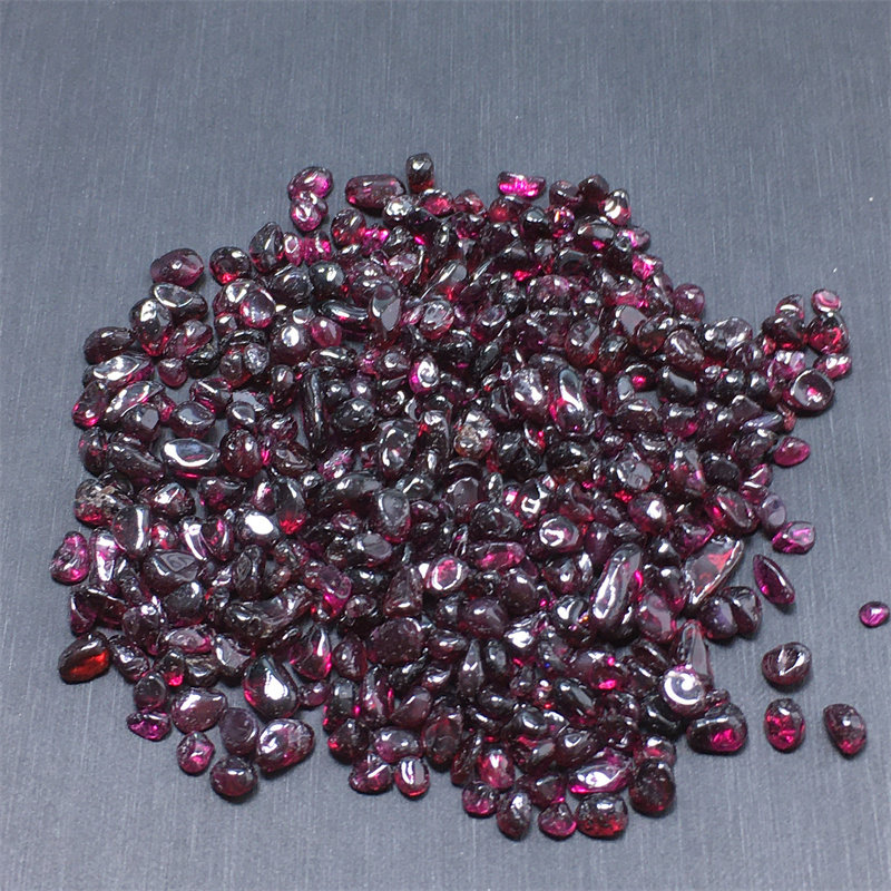 天然石榴石碎石水晶碎石消磁石供佛曼扎滴胶原料扩香石原矿碎石