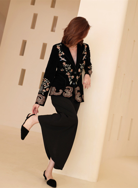 btbstudio 俄罗斯贵妇 博物馆典藏系列 复古刺绣天鹅绒西装外套