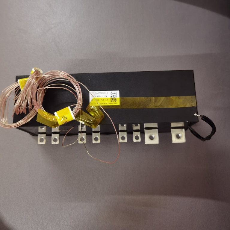 CPC1U607J293B10新能源汽车无极薄膜电容器600V600uF全新BYD