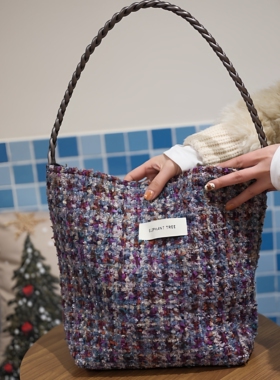 小众气质紫粗花呢hobo水桶包女生小众单肩包帆布通勤大容量包包