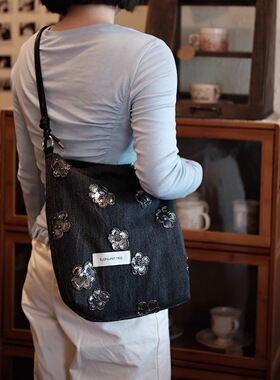 亮片牛仔时尚小众单肩斜挎包大容量托特包包女秋冬巨好看通勤上班