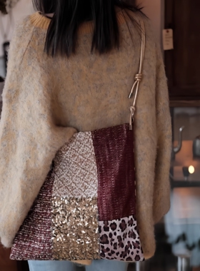 小众重工红金粗花呢豹纹亮片女生单肩斜挎度假帆布大容量小众包包