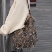 小众气质时髦重工棕流苏女生小众单肩包帆布hobo水桶包大容量包包