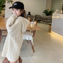 女童毛线裙2025秋冬季新款儿童洋气连帽宽松休闲针织裙时髦连衣裙