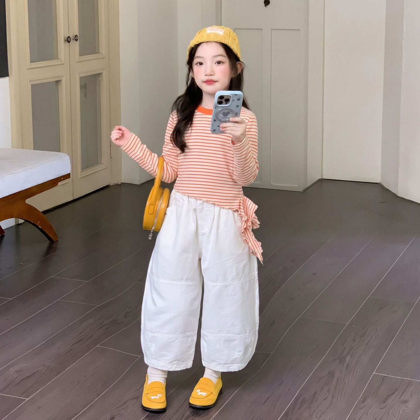 韩系秋季女童条纹不规则T恤图片
