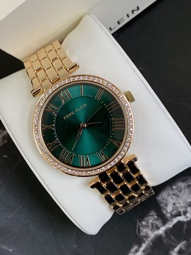 美国水钻女士石英手表现货