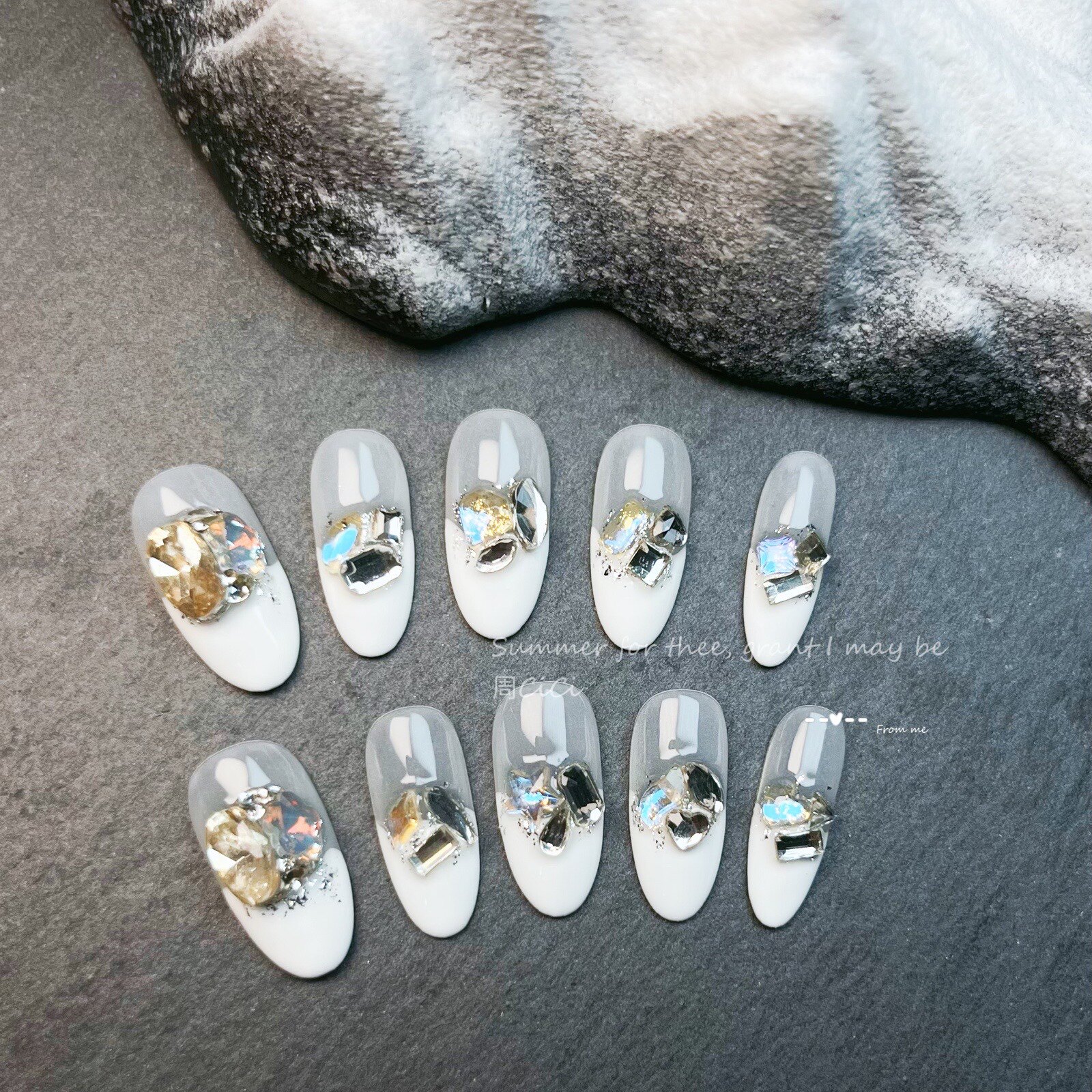 2023新款短甲法式钻亮片闪亮美甲假指甲成品光疗甲小红书美甲款式