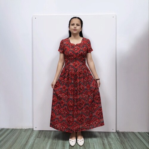 淑女风A字摆绢丝印花中长连衣裙