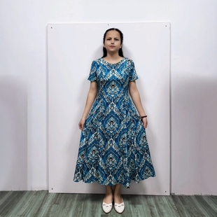 日桂系夏季圆领短袖淑女风绢丝气质修身中长款印花A字大摆连衣裙