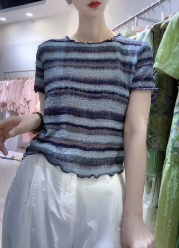 扎染打皱蓝色条纹T恤女2026夏季新款木耳边修身显瘦短袖针织上衣