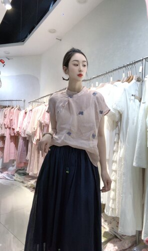 粉色蝴蝶印花盘扣立领100%苎麻小飞袖2026夏季新大码女装复古国风
