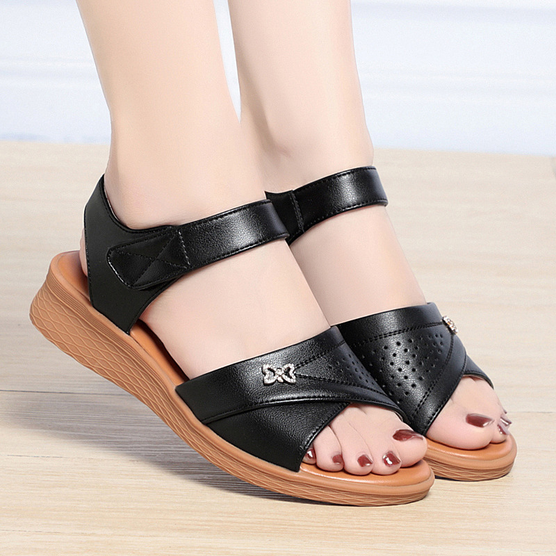 妈妈鞋女凉鞋夏新款软皮牛筋软底中老年防滑舒适时尚休闲上班女鞋