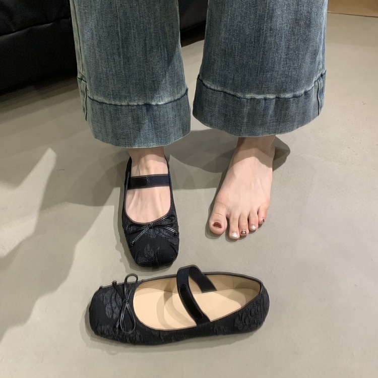 新中式配旗袍单鞋女2024年春季新款复古提花刺绣方头平底芭蕾舞鞋