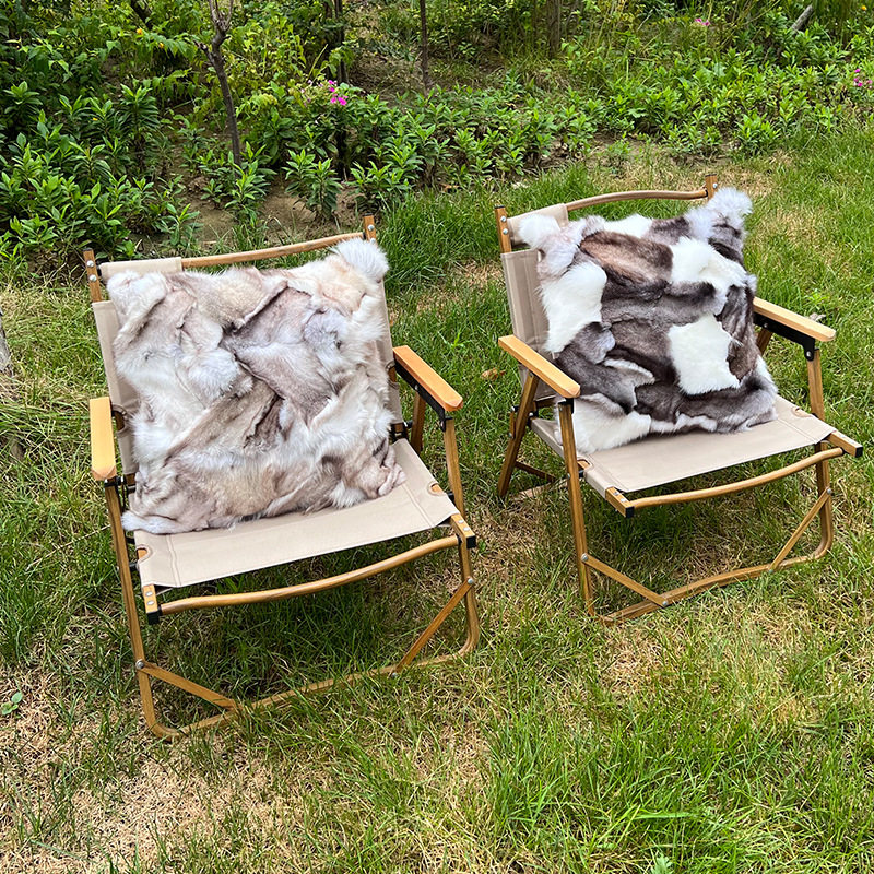 新款家居皮草靠垫软装靠枕沙发抱枕狐狸毛奢华高端皮毛一体靠垫