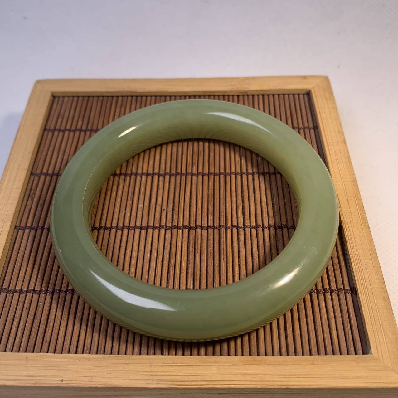 新疆和田玉黄口料手镯黄玉镯子手饰礼品天然玉石镯58圈配证书