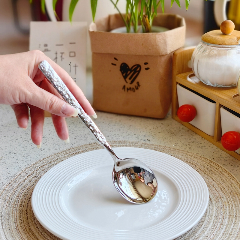 个纹理304不锈钢勺高颜值还便宜