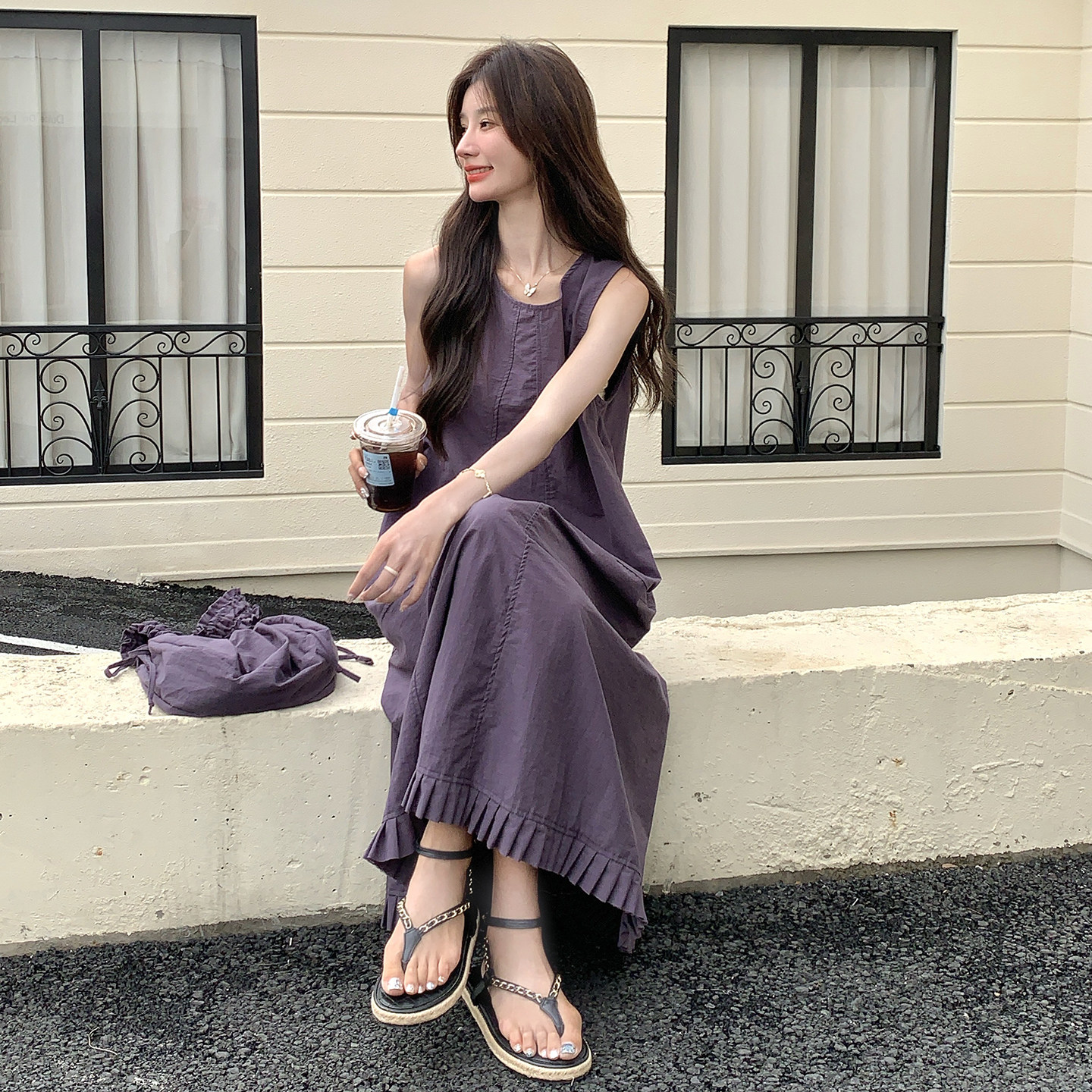紫色无袖连衣裙女夏季2025新款高级感流行独特小众绝美背心裙长裙图片