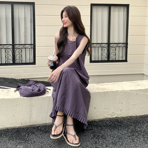 紫色无袖连衣裙女夏季2025新款高级感流行独特小众绝美背心裙长裙图片