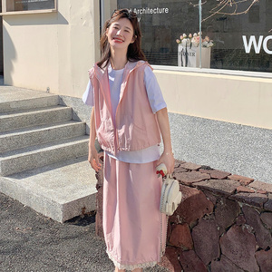 工装粉色连帽马甲半身裙套装女夏2025新款独特漂亮ootd穿搭两件套图片