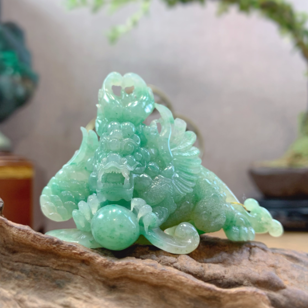 可言天然真南阳翡翠独山玉石原矿老透高档淡蓝绿色龙精品小桌车摆